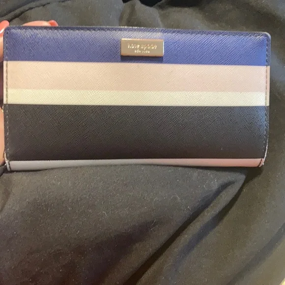 Kate Spade Wallet - Picture 1 of 12